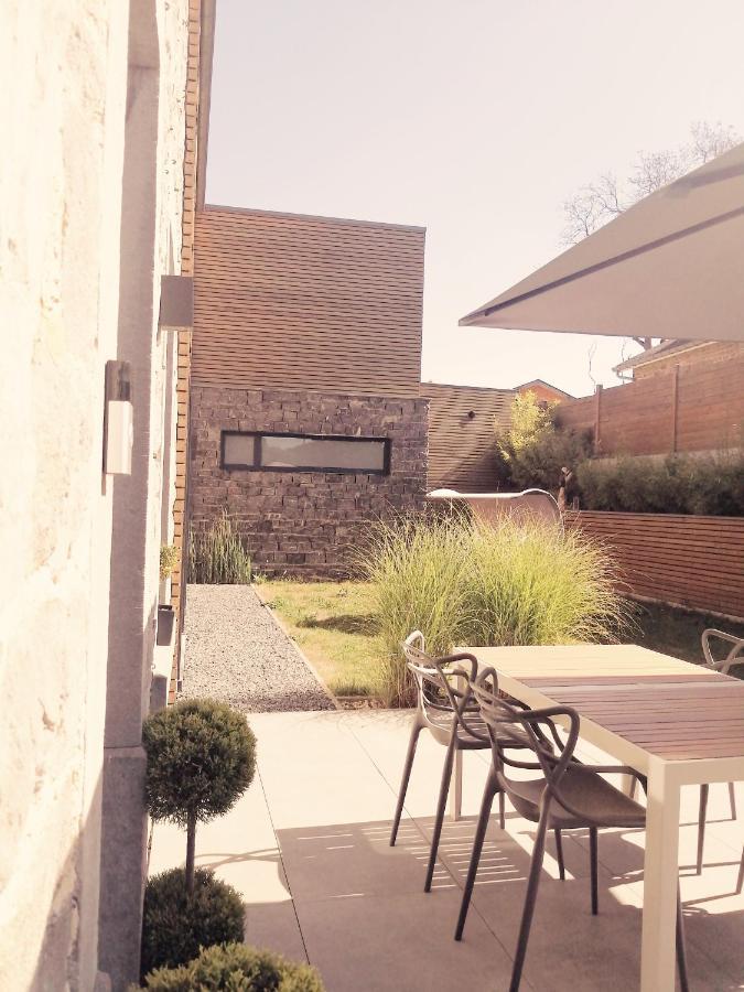 Ou Git Le Bocq Spa Privatif Ciney Exterior photo
